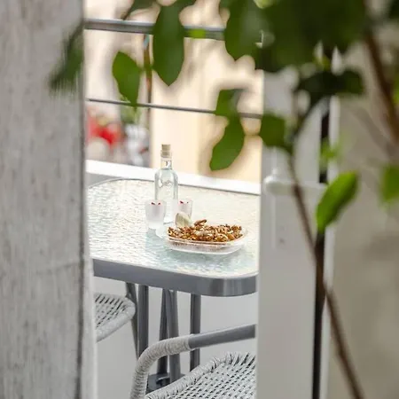 Giorgio Heraklion Suite -With Private Parking- Exterior foto